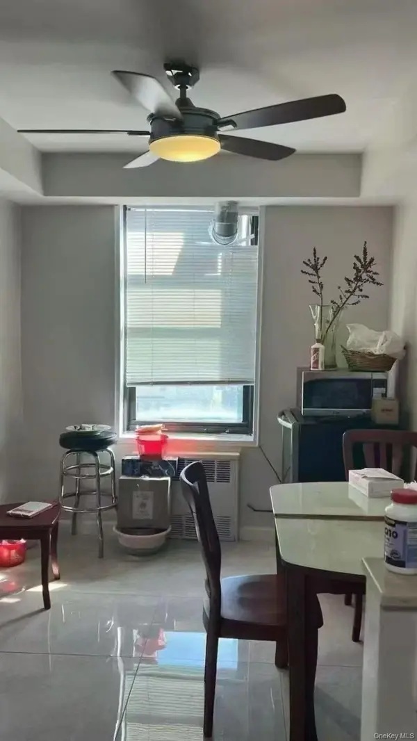 14015 Holly AVE #4th FL, Flushing, NY 11355