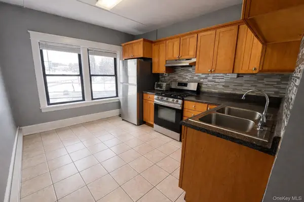 2 Raymond AVE #3C, Poughkeepsie, NY 12603