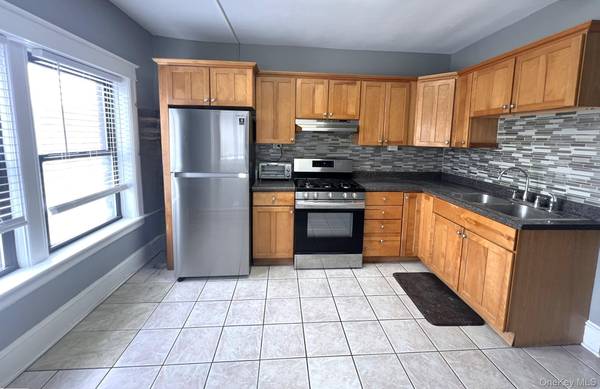 2 Raymond AVE #3C, Poughkeepsie, NY 12603