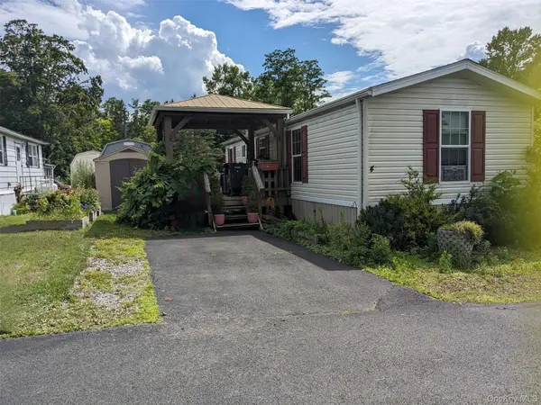4 Treeline CIR #4, Cold Spring, NY 10516