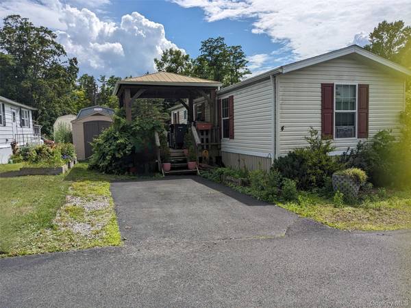 4 Treeline CIR #4, Cold Spring, NY 10516