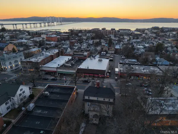 54 N Broadway, Tarrytown, NY 10591