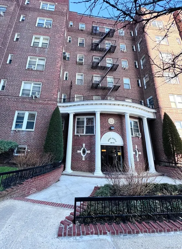 110-35 72 RD #503, Forest Hills, NY 11375