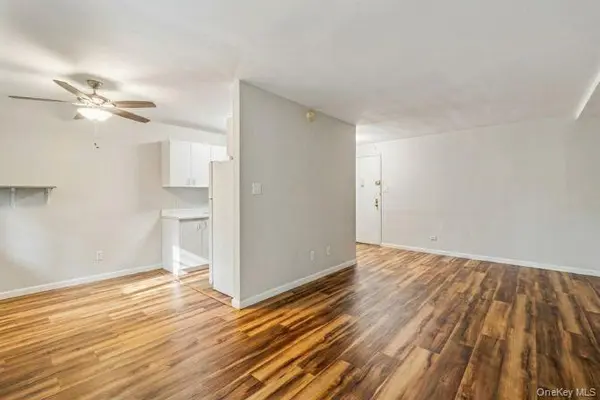 42-40 Bowne ST #1F, Flushing, NY 11355