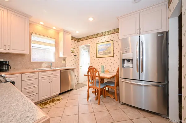 45-18 166th ST, Flushing, NY 11358