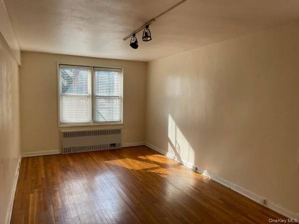 14325 84th DR #2E, Jamaica, NY 11435