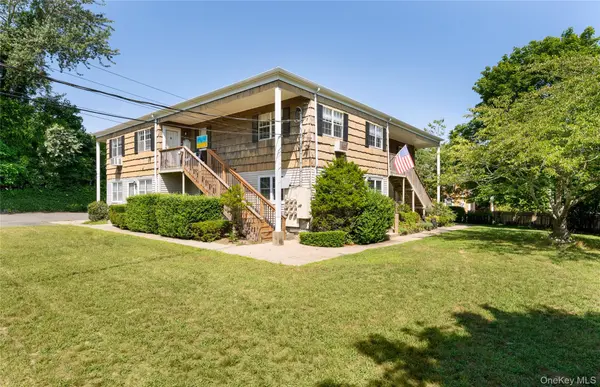 40 Canoe Place RD #5, Hampton Bays, NY 11946