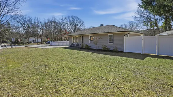130 Beaver Dam RD, Brookhaven, NY 11719