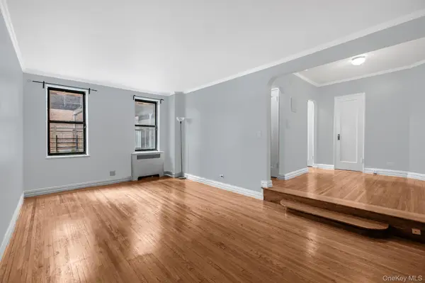 306 E Mosholu Pkwy #1F, Bronx, NY 10458