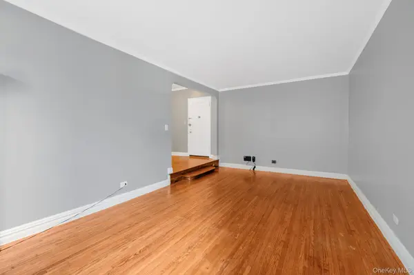 306 E Mosholu Pkwy #1F, Bronx, NY 10458