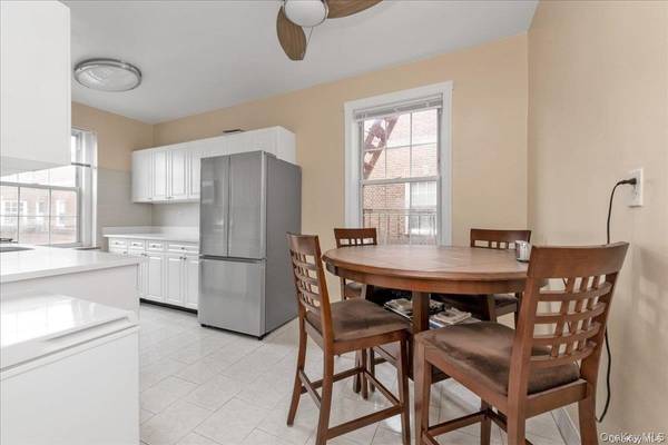 175-06 Devonshire RD #6O, Jamaica Estates, NY 11432