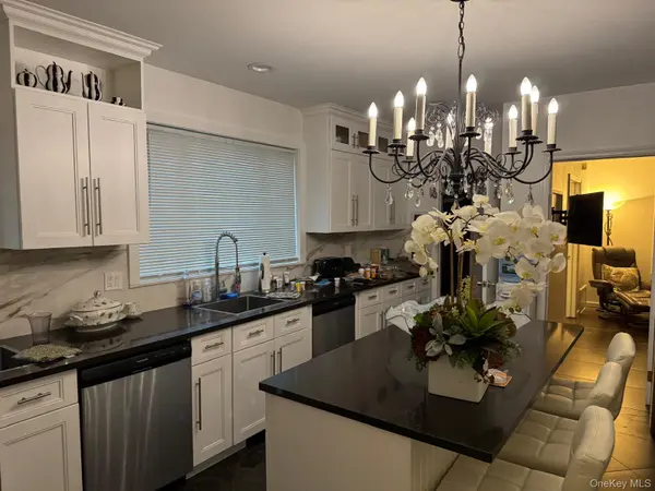 365 Broadway, Lawrence, NY 11559