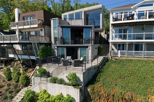 75-34 West Shore RD #34, Port Washington, NY 11050