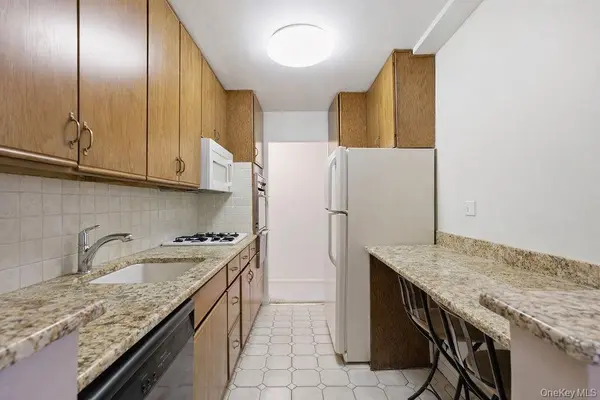 85-10 151st AVE #1C, Howard Beach, NY 11414
