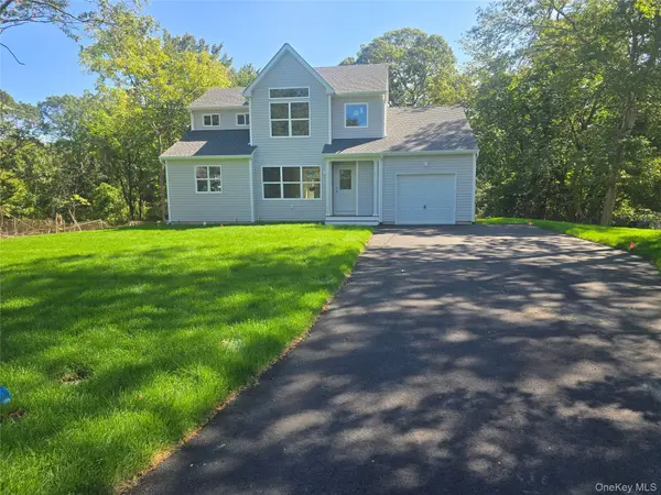 465 Mill RD, Coram, NY 11727