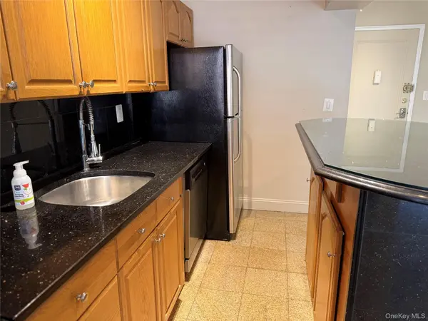 796 Bronx River RD #B38, Bronxville, NY 10708
