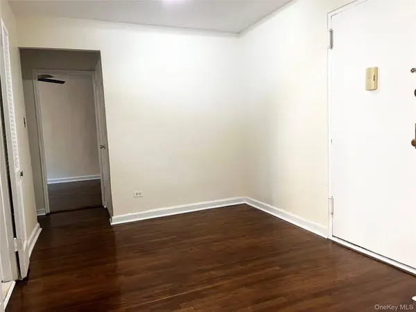 139-15 83rd AVE #506, Briarwood, NY 11435