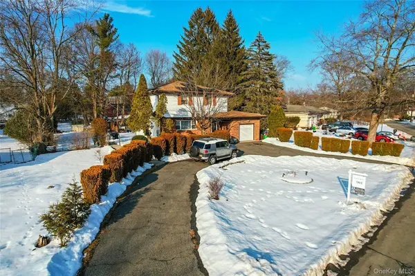 6 Merrick LN, Spring Valley, NY 10977