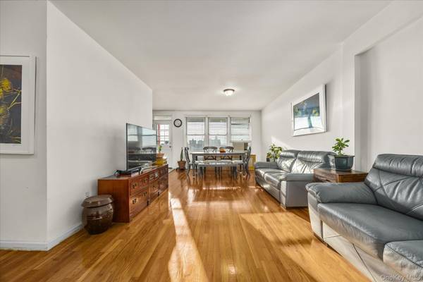 3425 150th PL #6E, Flushing, NY 11354