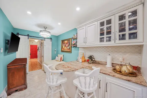 91-26 110th ST, Richmond Hill, NY 11418
