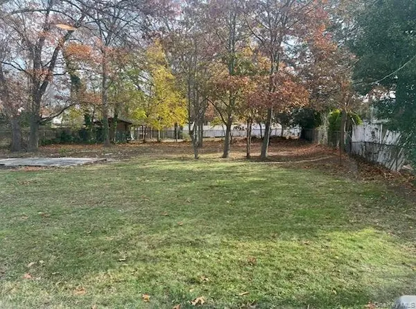 146-43 Bayside AVE, Flushing, NY 11354