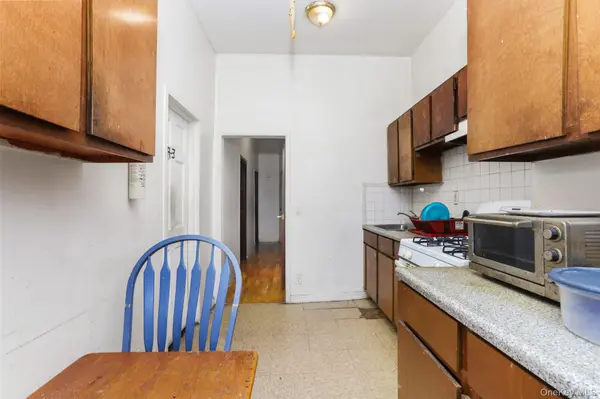 661 Jefferson PL, Bronx, NY 10456