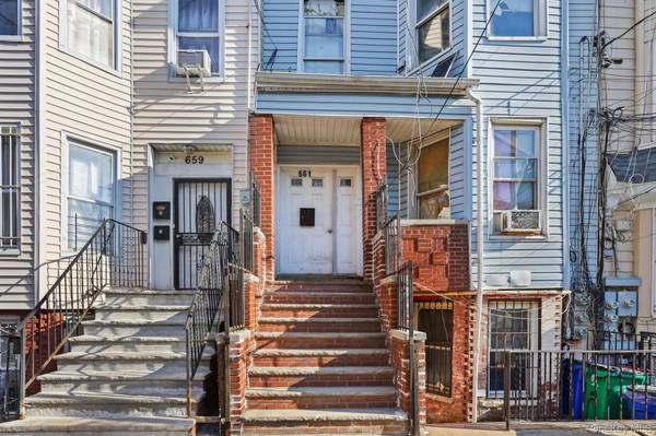 661 Jefferson PL, Bronx, NY 10456