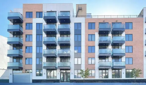 42-18 147th ST #2i, Flushing, NY 11355