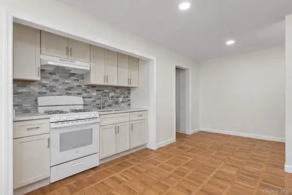 1197 E broadway #K11, Hewlett, NY 11557