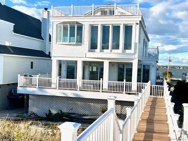 675 Dune RD, Westhampton Beach, NY 11978