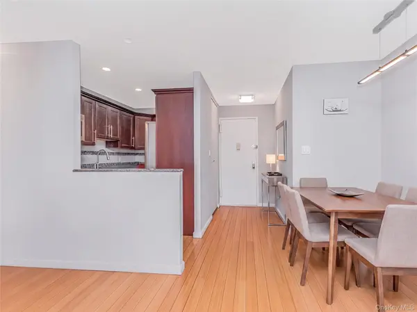 1874 Pelham Pkwy #4A, Bronx, NY 10461
