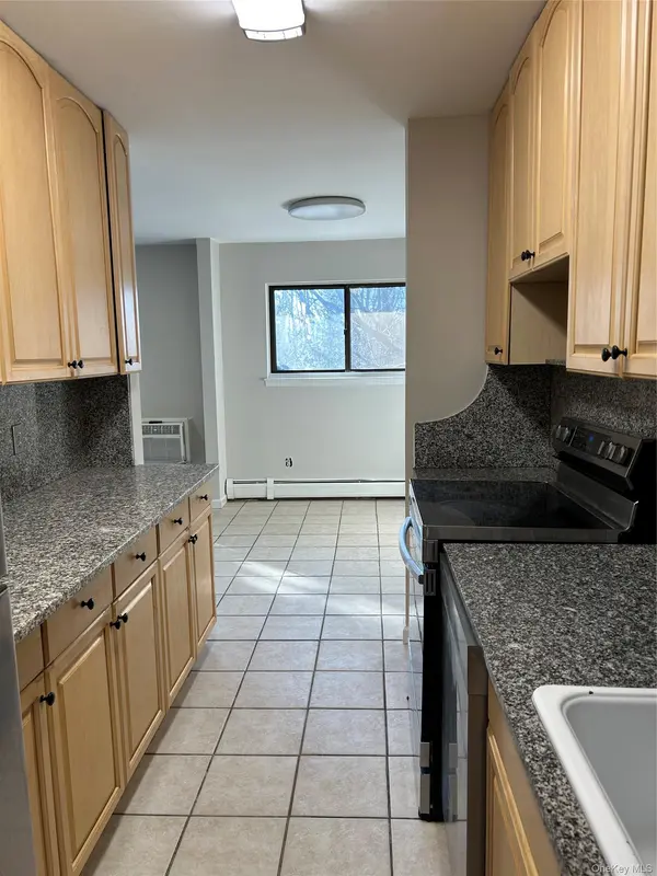 2 Secora RD #C7, Spring Valley, NY 10952