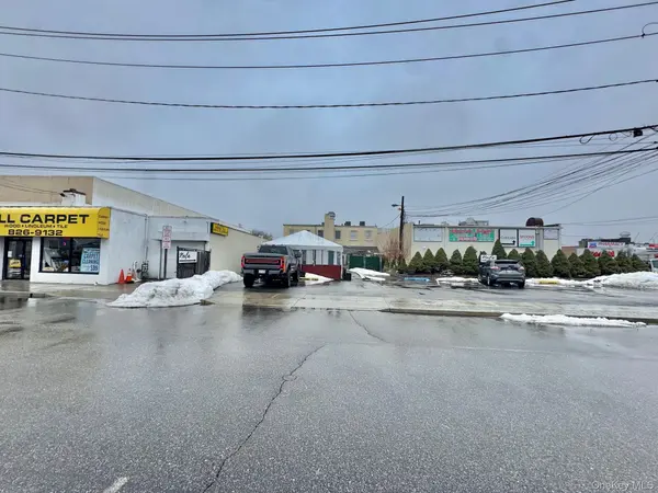 3943 Merrick RD, Seaford, NY 11783