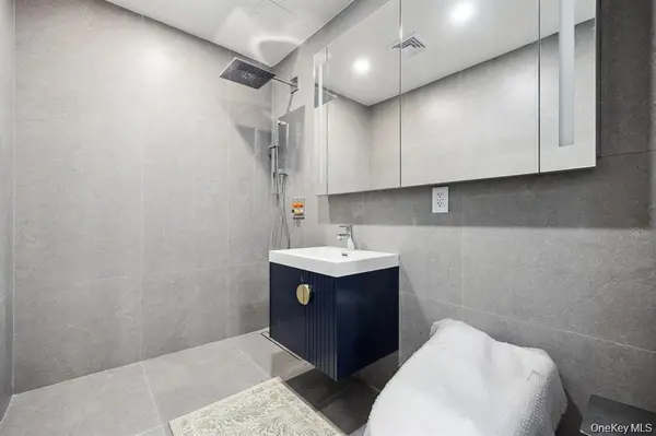 38-20 Parsons BLVD #713, Flushing, NY 11354