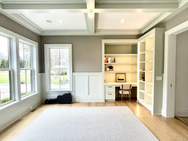 59 Shinnecock Hills RD, Southampton, NY 11968