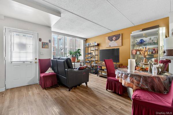 204 Sunset BLVD #12204, Bronx, NY 10473