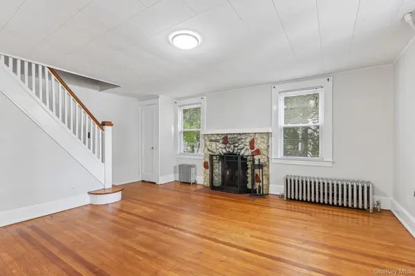 2097 Washington AVE, Seaford, NY 11783
