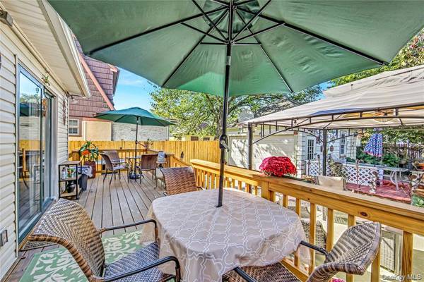 45 24 171st ST, Flushing, NY 11358