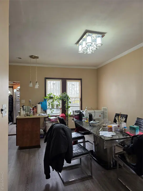 9102 96th ST, Woodhaven, NY 11421