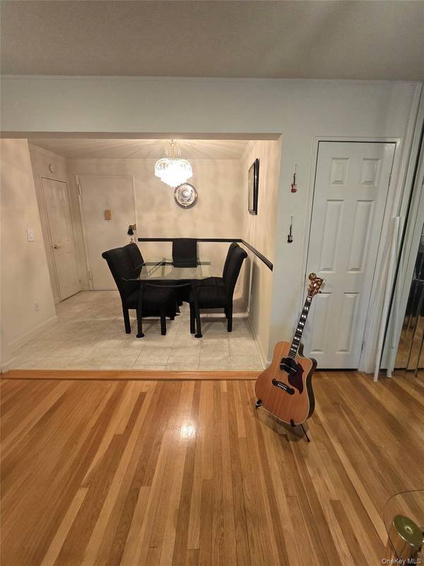 89-40 151th Ave #3B, Howard Beach, NY 11414