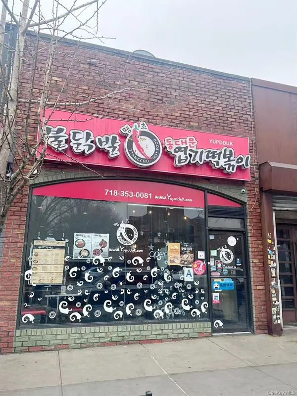 157-22 NORTHERN BLVD, Flushing, NY 11354