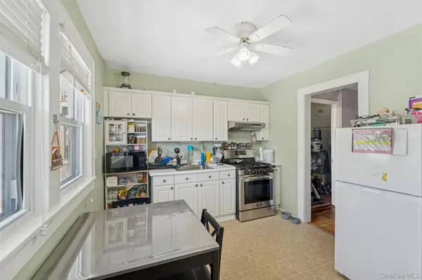22 Brokaw AVE, Floral Park, NY 11001