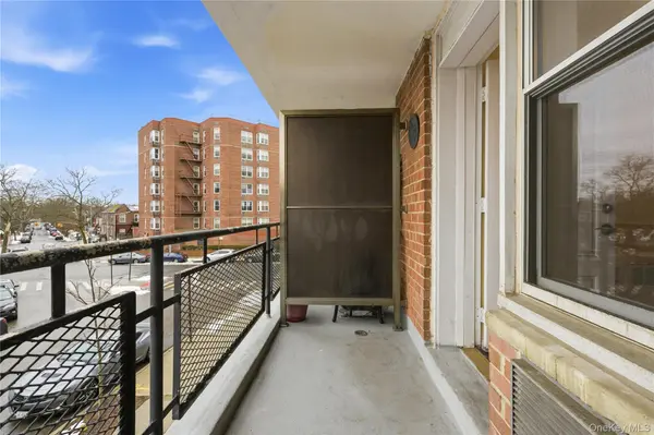 67-50 Thornton PL #1F, Forest Hills, NY 11375