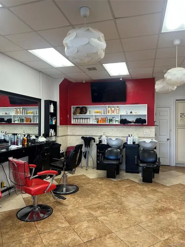22268 Braddock AVE, Queens Village, NY 11428