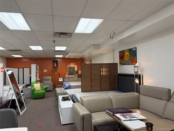 36-42 Main ST #1FL, Flushing, NY 11354