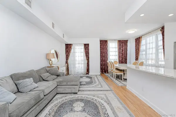 50 oceana DR #8D, Brooklyn, NY 11235