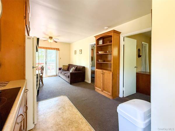8515 Soundview AVE, Southold, NY 11971