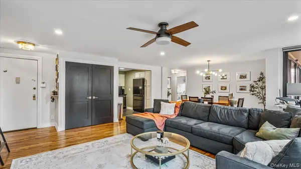 10-24 166th ST #3A, Beechhurst, NY 11357