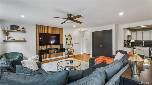 10-24 166th ST #3A, Beechhurst, NY 11357
