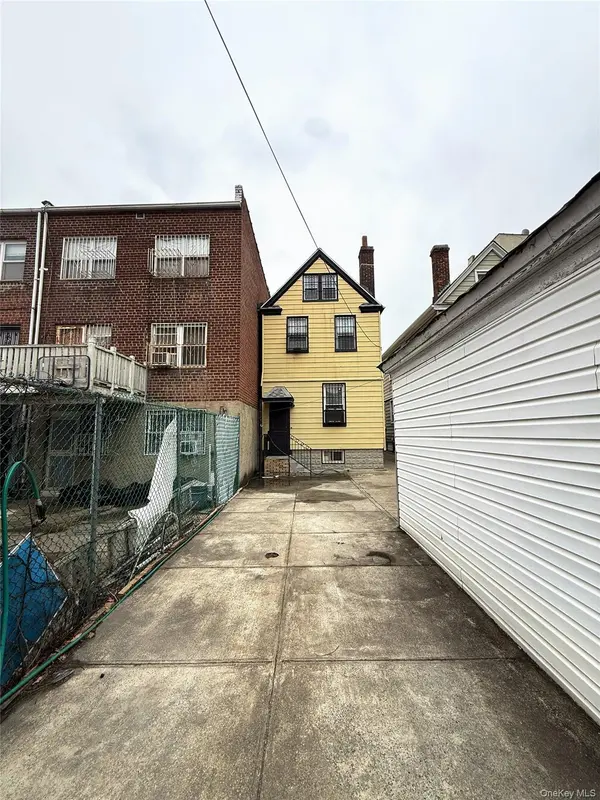 3958 65th ST, Woodside, NY 11377